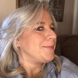 Meet your Posher, Carrie